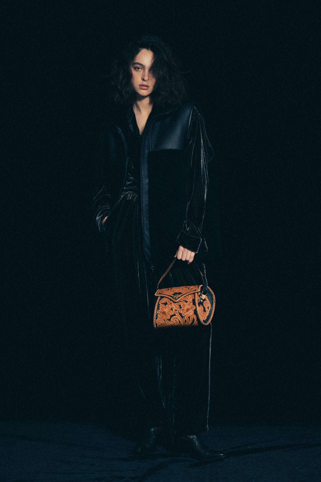 【PRE ORDER】 CARVING BAG PALM SPRING HAND NO.AP-00