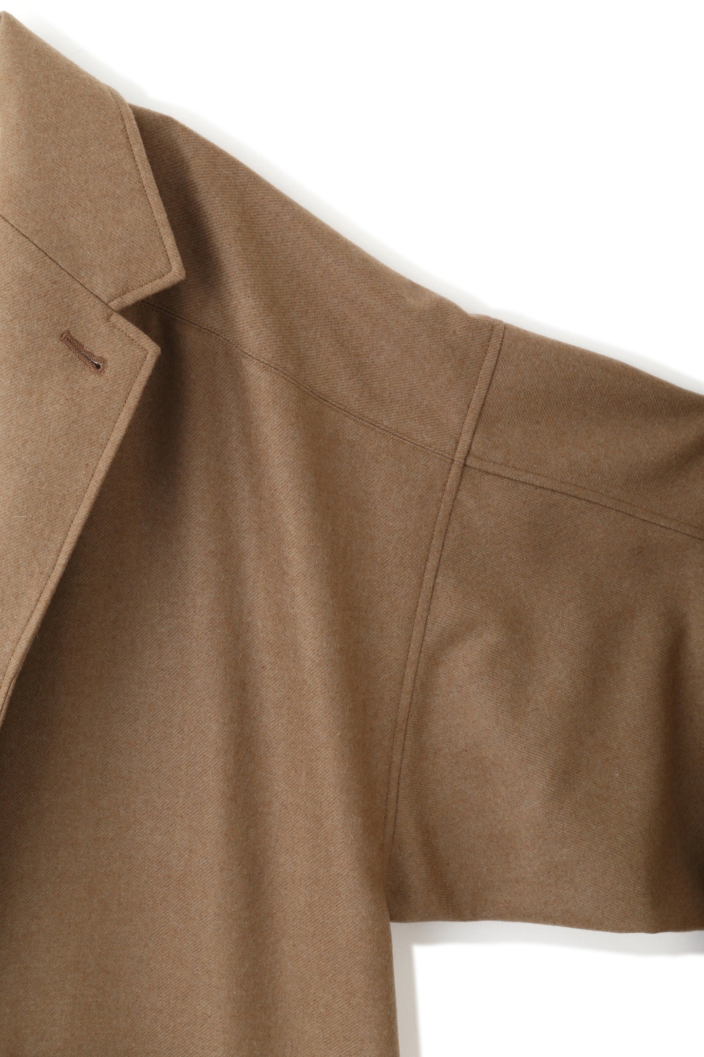 IRREGULAR YOKE SLEEVE COAT -POWDER MELTON-