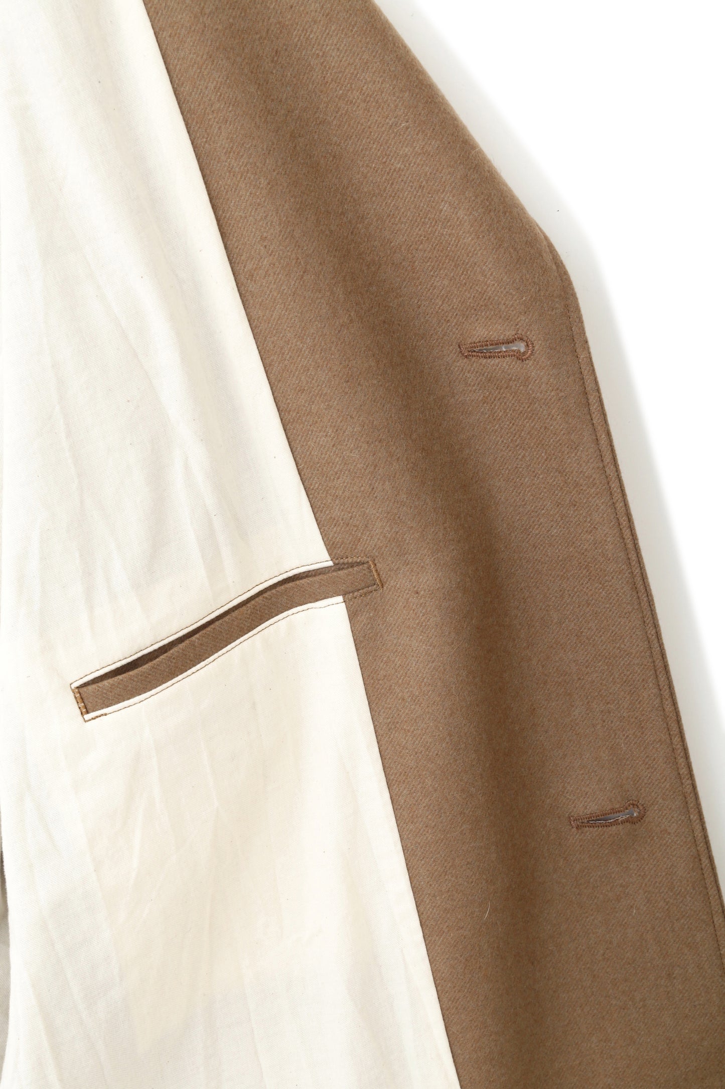 IRREGULAR YOKE SLEEVE COAT -POWDER MELTON-