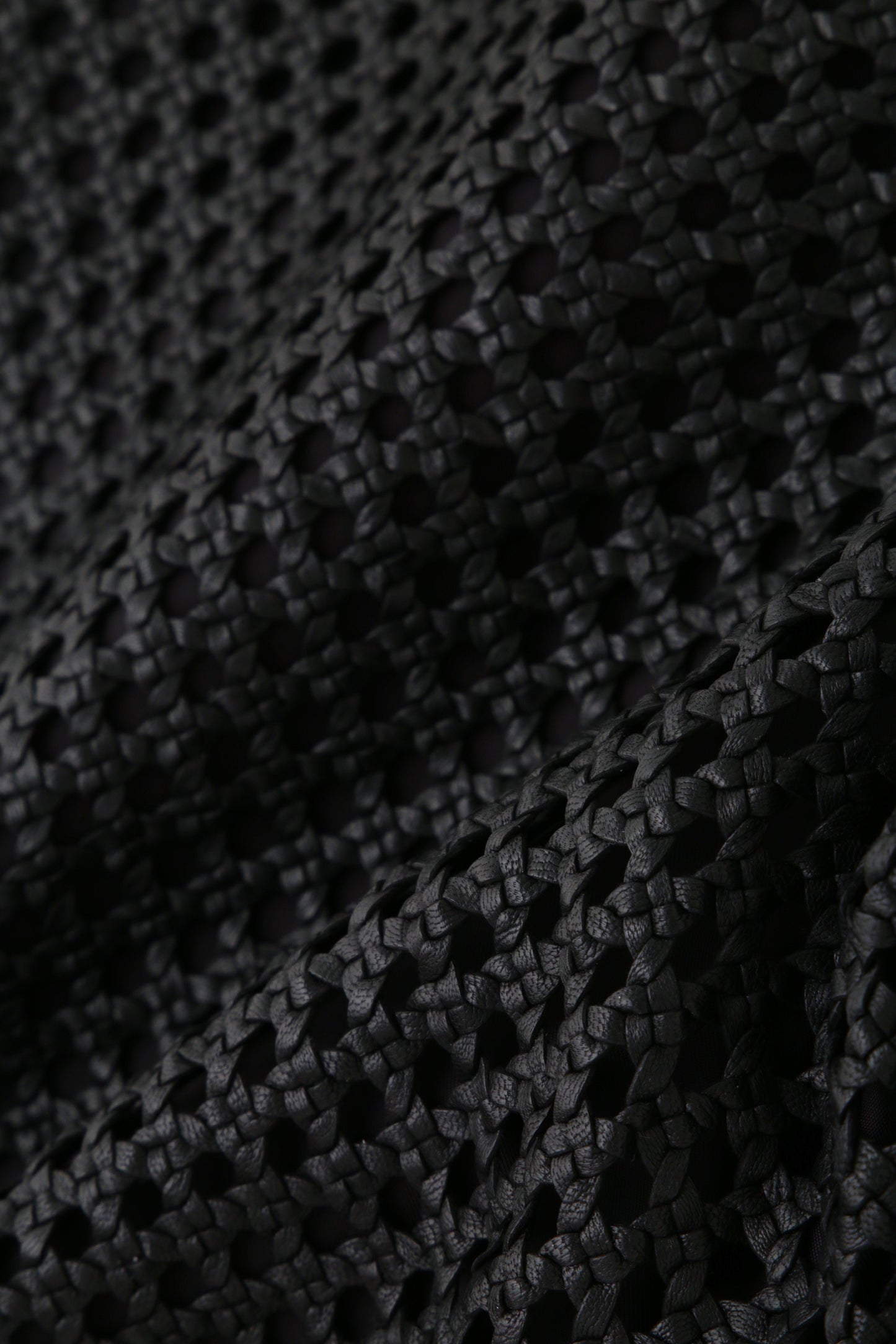 MACRAME LEATHER SHORT PANTS - Goat leather -