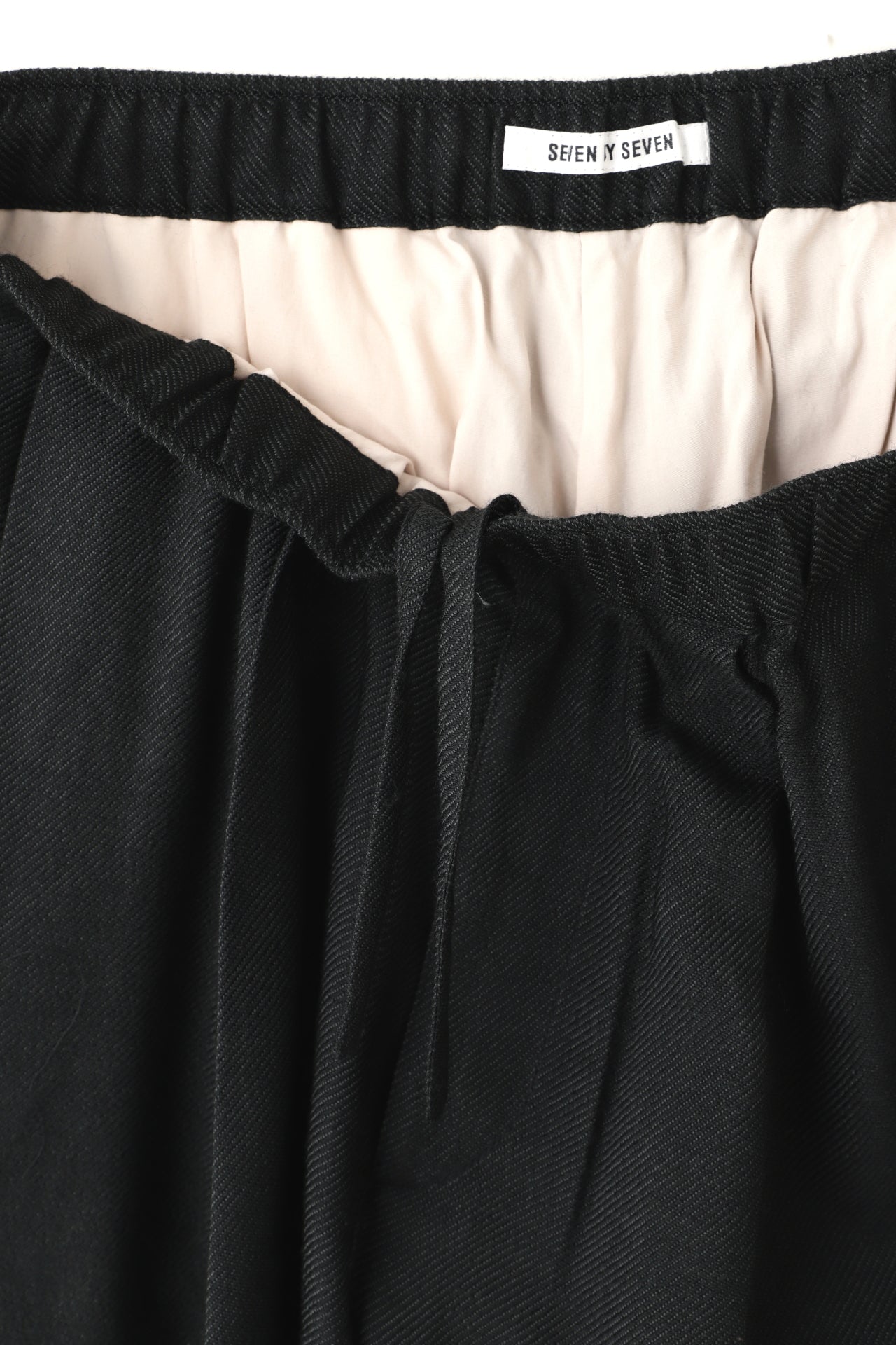 TUCK EASY PANTS - Silk / Wool loose twill -