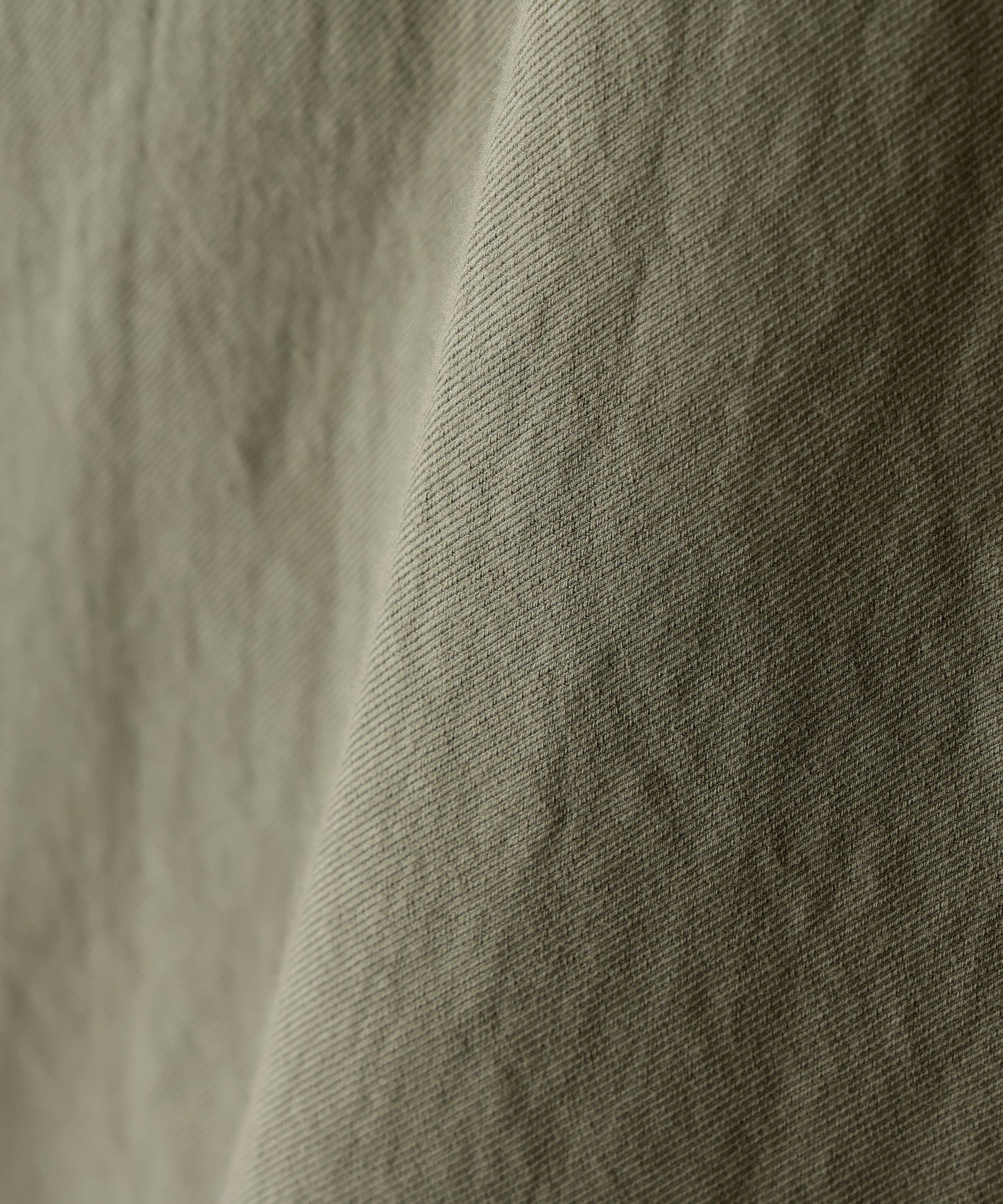 TWILL BUTTON DOWN SHIRTS ‐Tightly woven Cotton‐