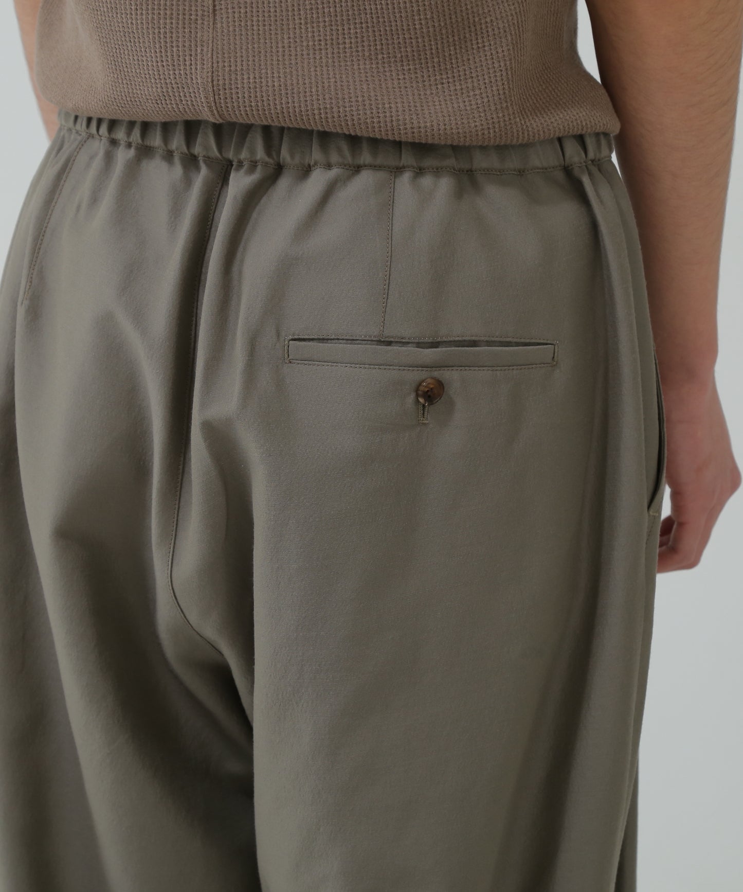 TUCK EASY PANTS - Silk / Wool -