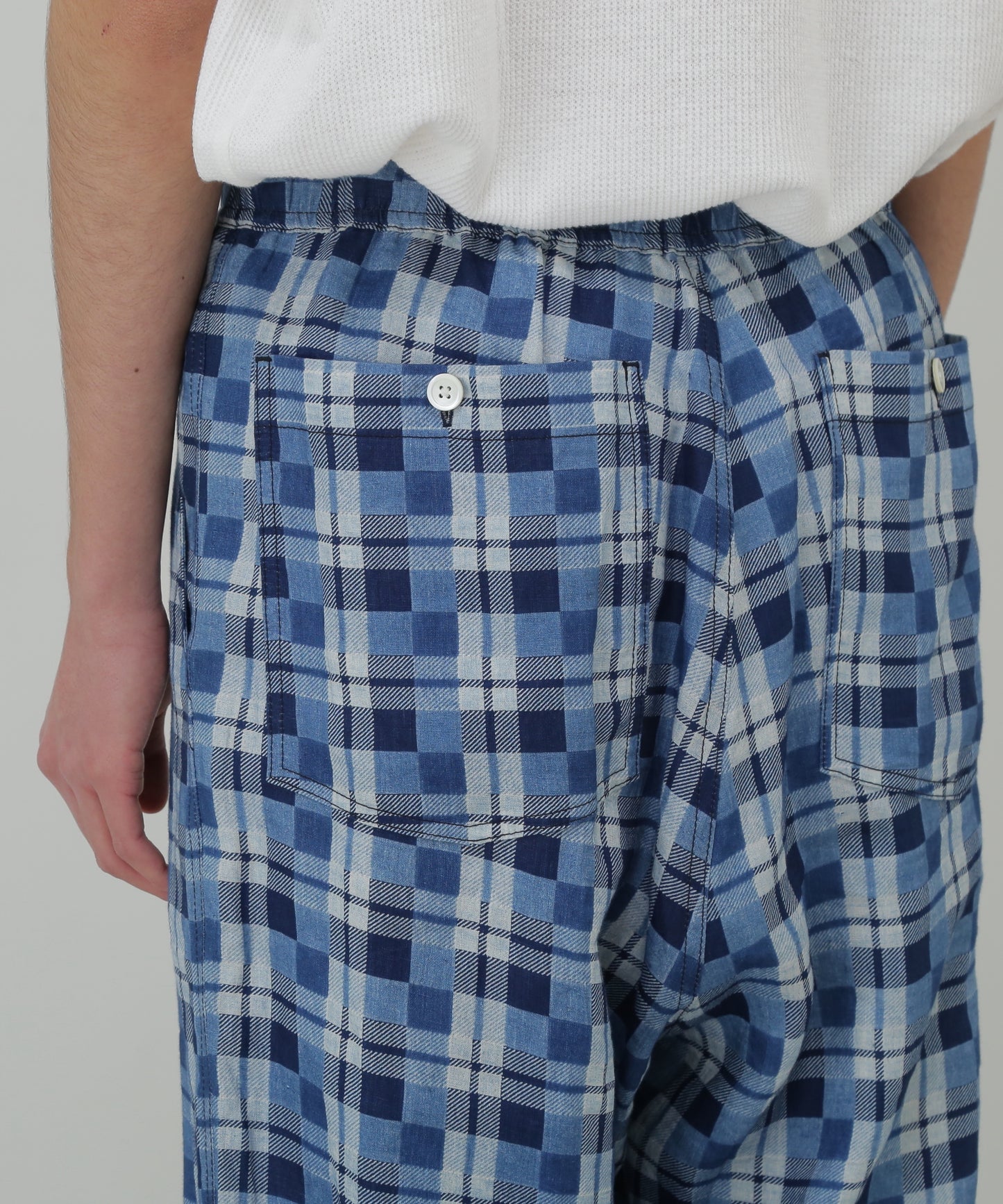 LINEN CHECK WIDE EASY TROUSERS - Discharge printing -