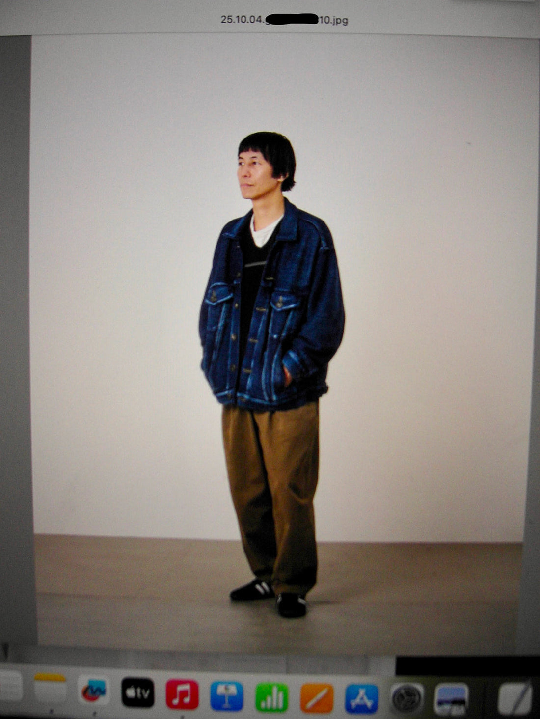 WHAT’S “INDIGO YARN KNIT” ?