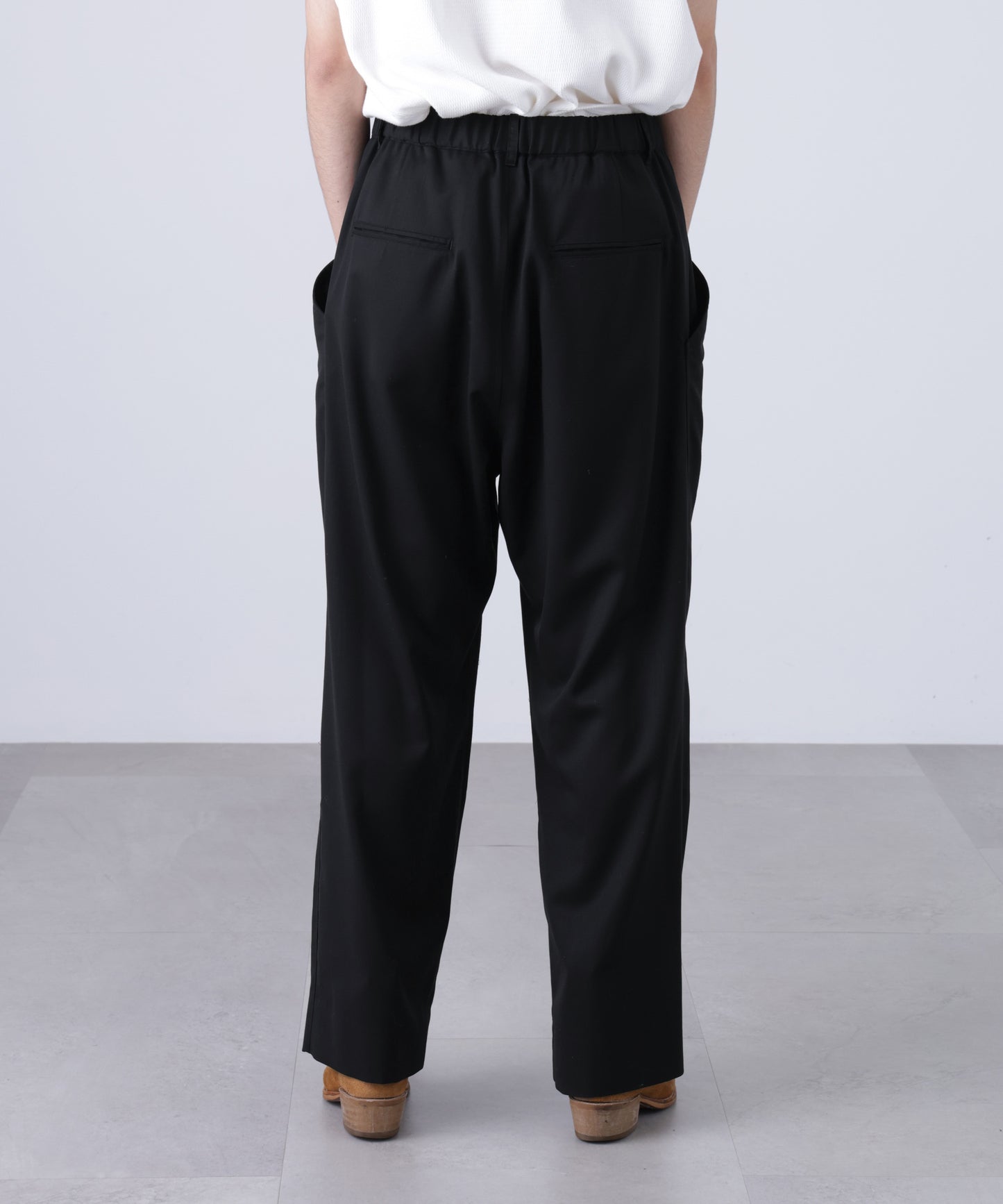SWITCHING EASY TROUSERS ‐Super 140's Wool‐