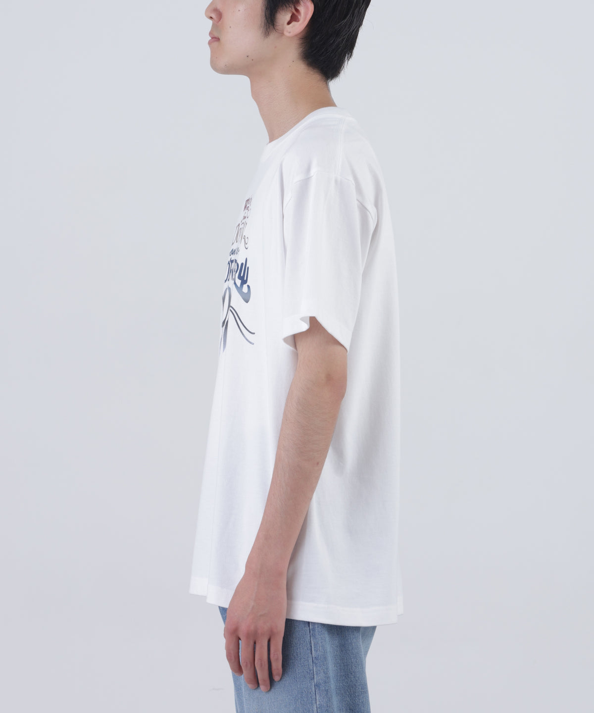 【SEVEN BY SEVEN / Down on the Corner】GRADATION PRINT TEE ‐Logo‐