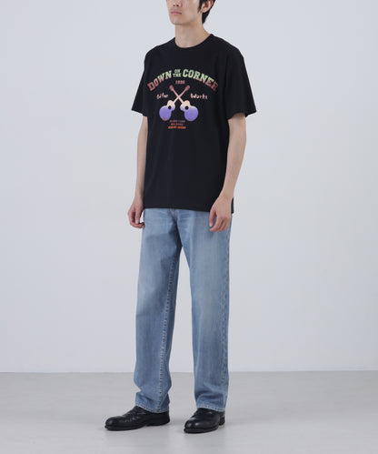 【SEVEN BY SEVEN / Down on the Corner】 GRADATION PRINT TEE ‐Guitar‐