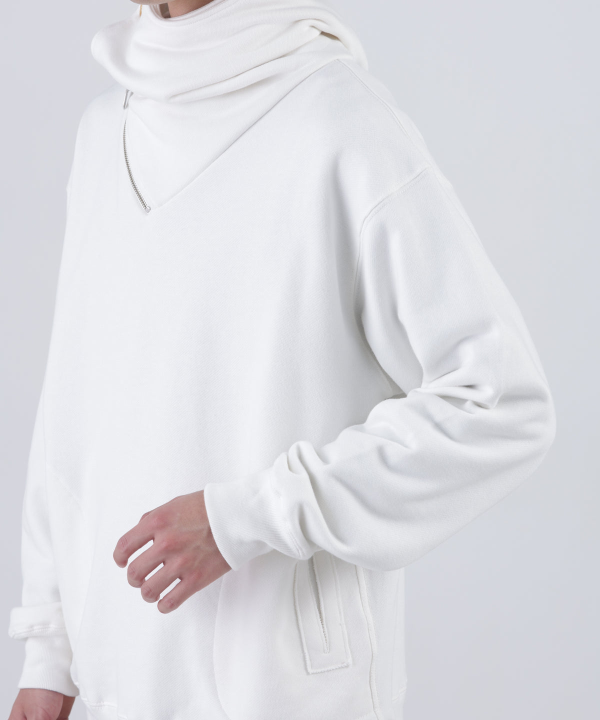 【SEVEN BY SEVEN / Down on the Corner】REMAKE SWEAT HOODIE ‐United Athle Crew Neck Base