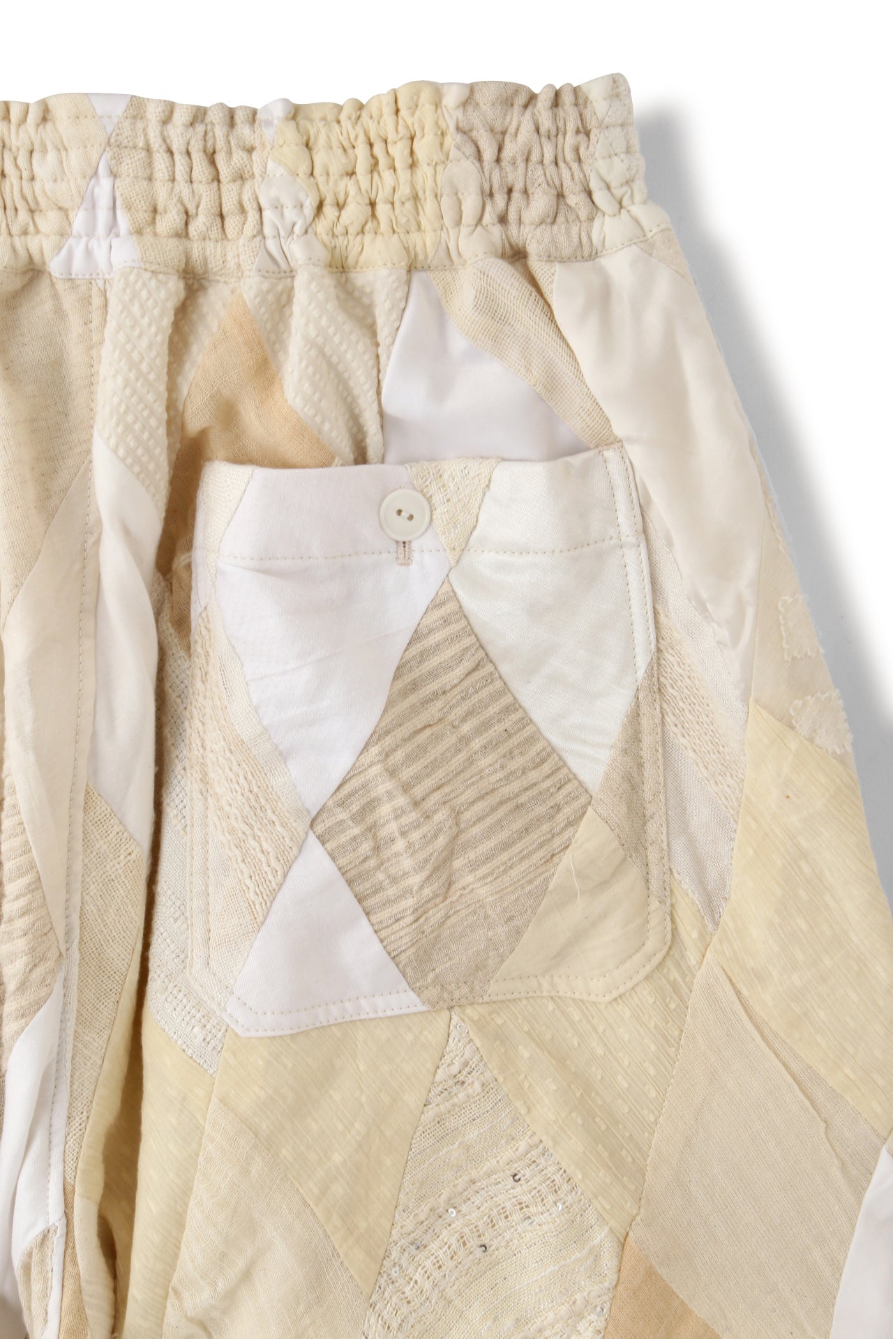 PATCHWORK WRAPPING SHORT PANTS - Leftover indian khadi -