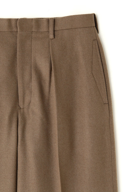 IN TUCK TROUSERS -Powder melton-