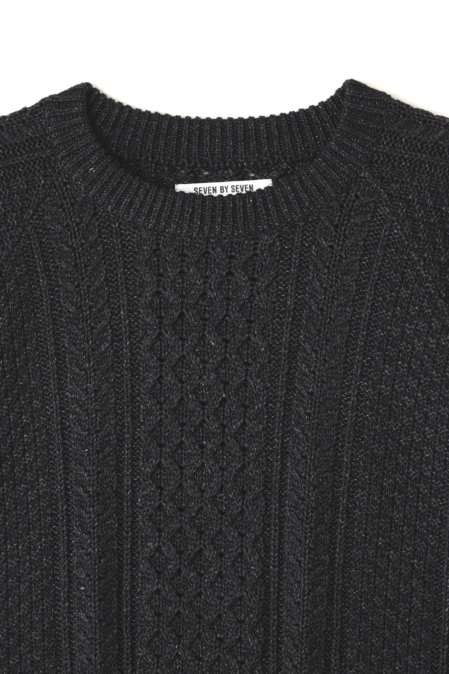 CREW NECK CABLE SWEATER -Indigo yarn-