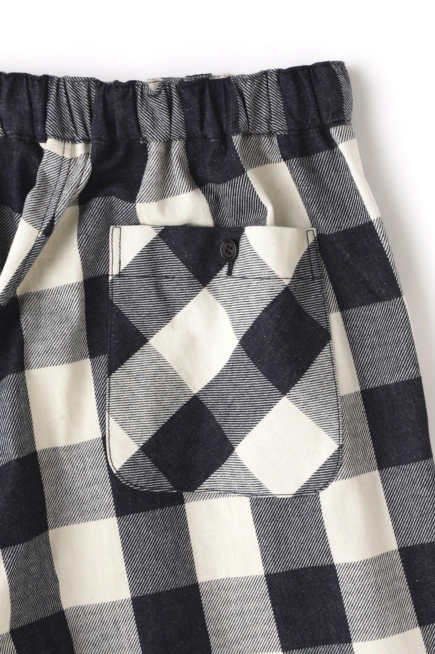 BUFFALO CHECK WIDE SHORT PANTS - Discharge printing -