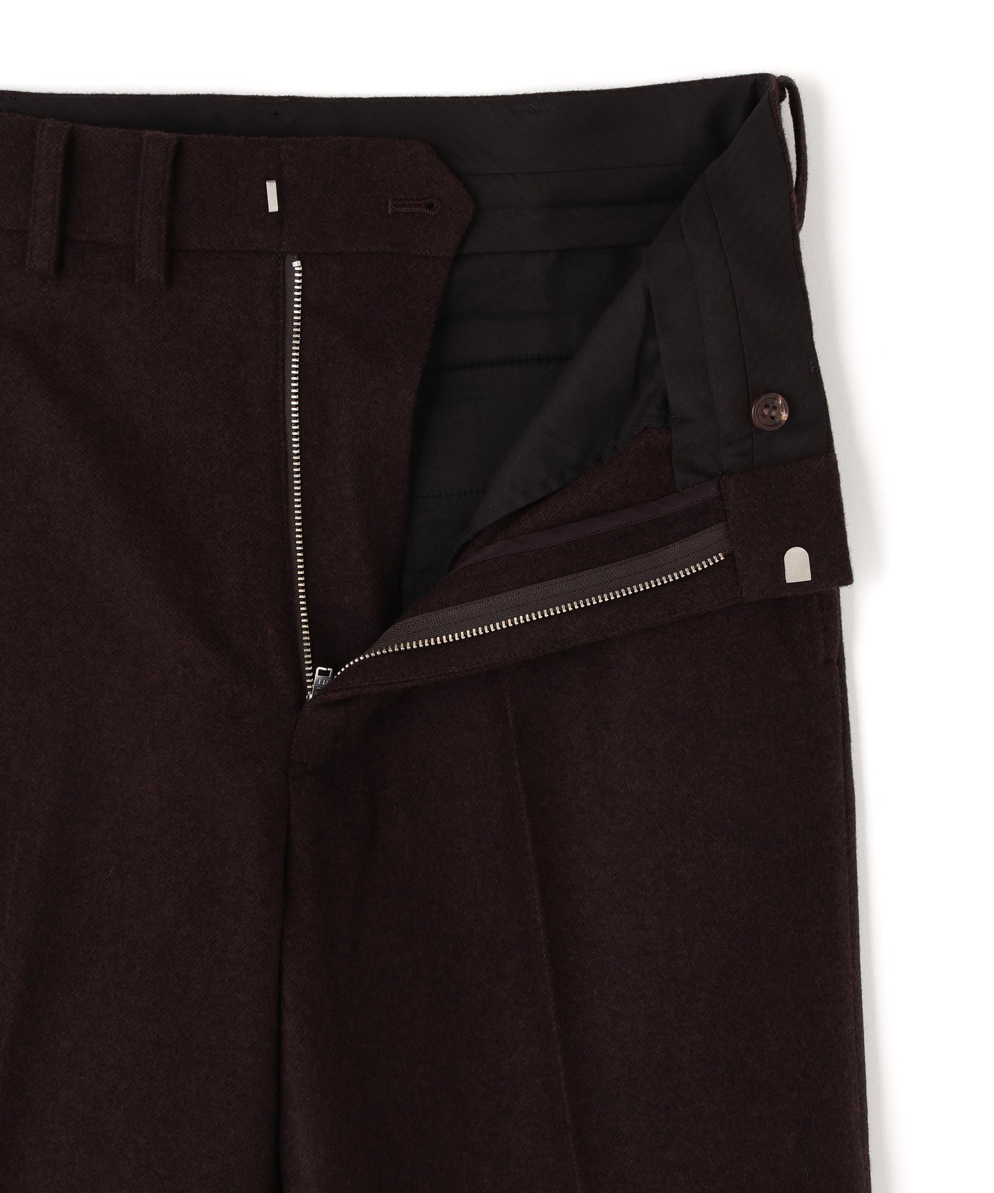 TAPERED TROUSERS ‐Powder melton‐