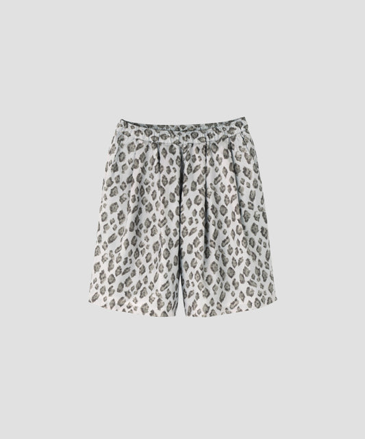 TUCK EASY SHORT PANTS ‐Leopard Print‐