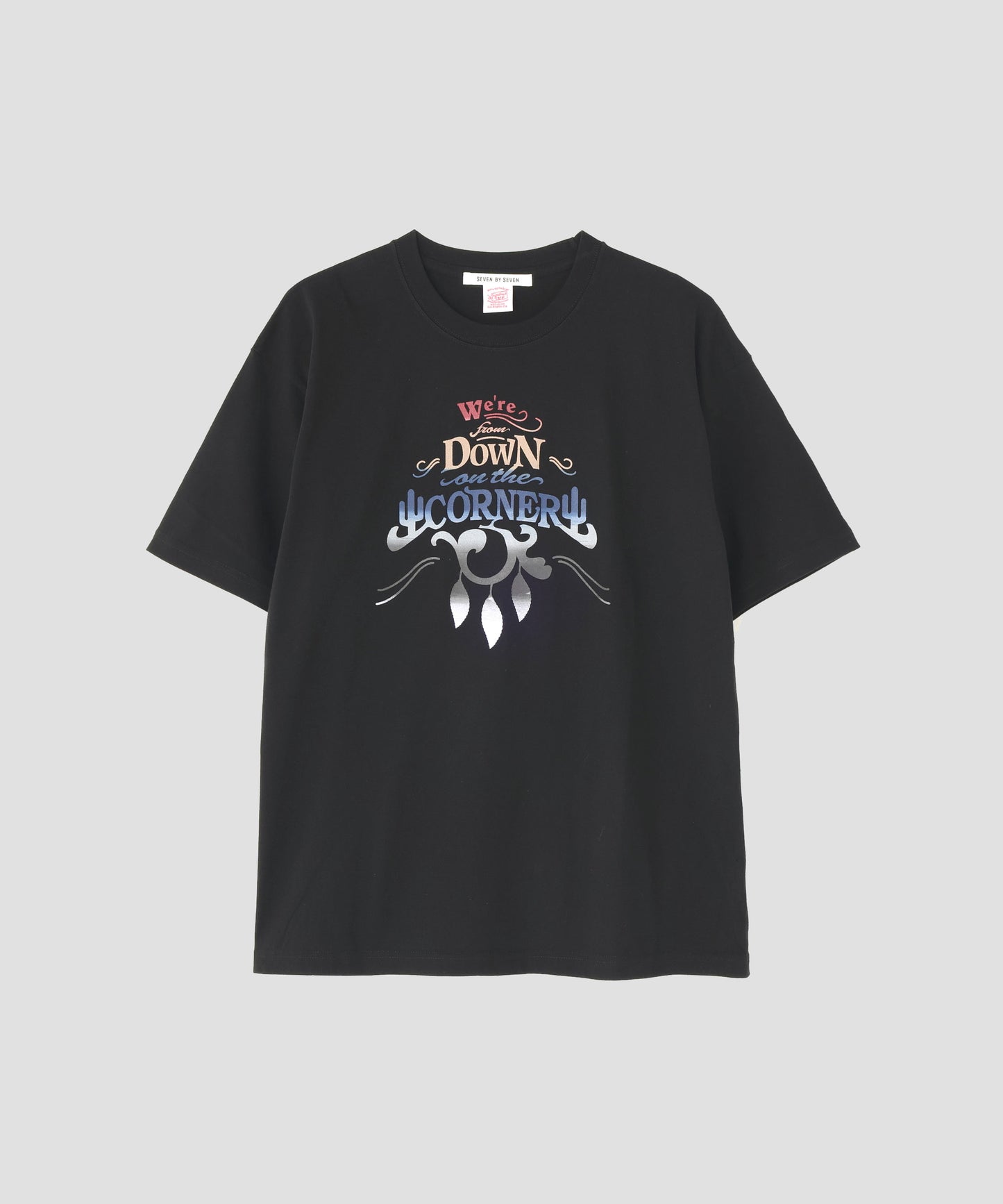 【SEVEN BY SEVEN / Down on the Corner】GRADATION PRINT TEE ‐Logo‐