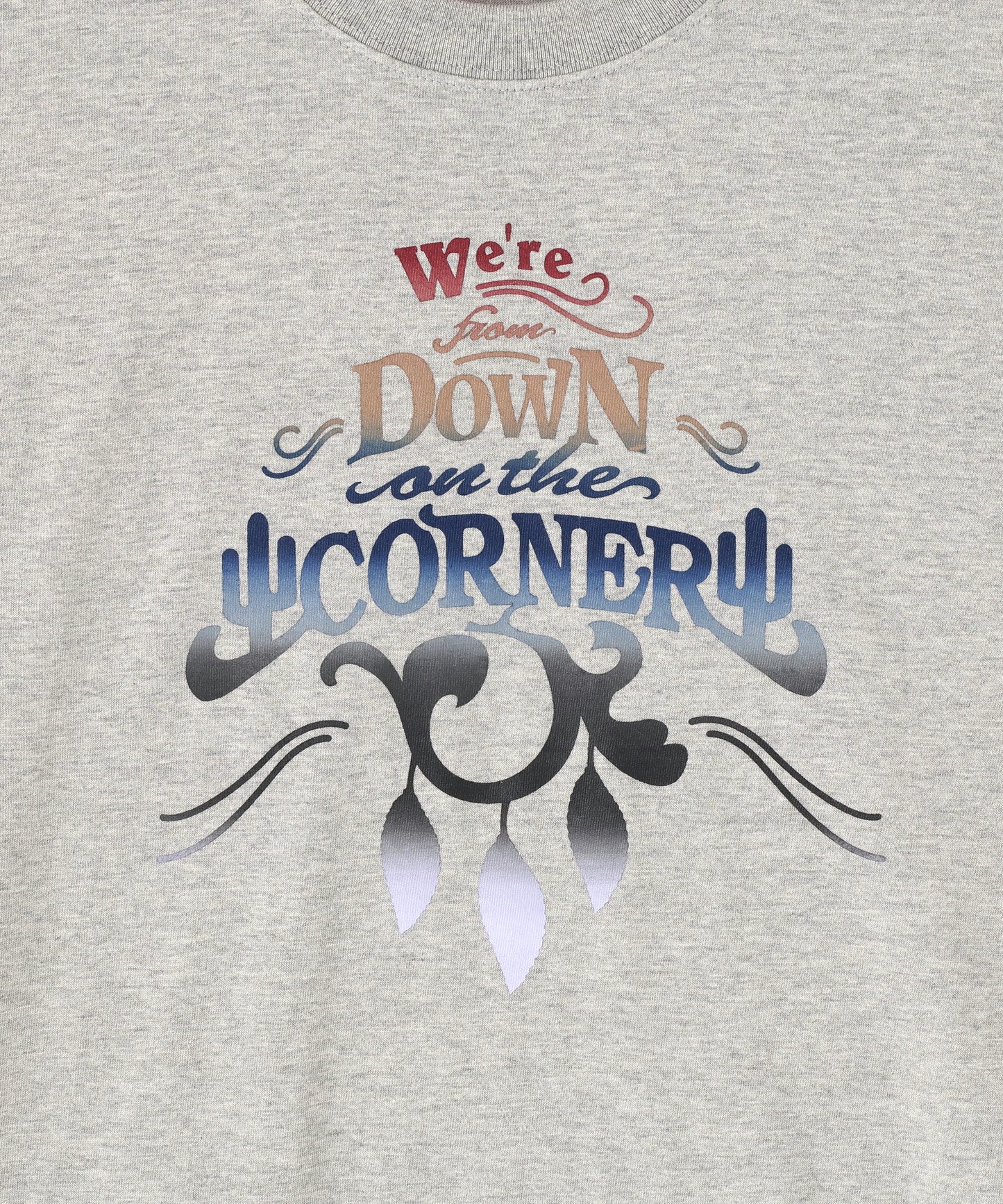 【SEVEN BY SEVEN / Down on the Corner】GRADATION PRINT TEE ‐Logo‐