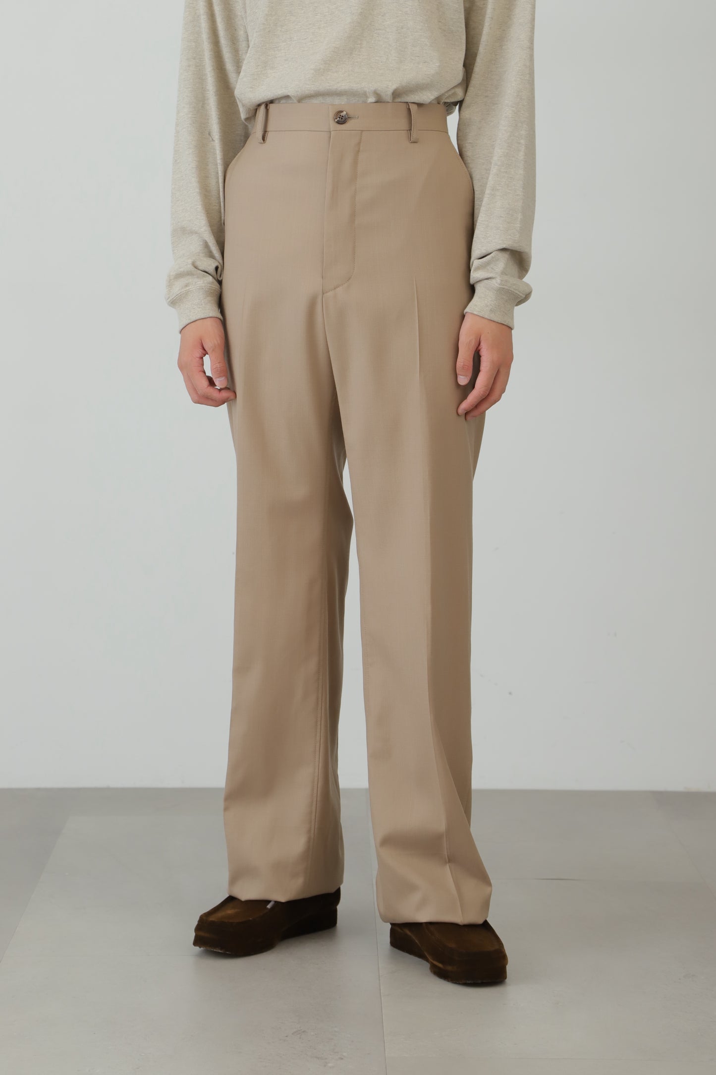 WIDE FLARE TROUSERS ‐Wool twill‐