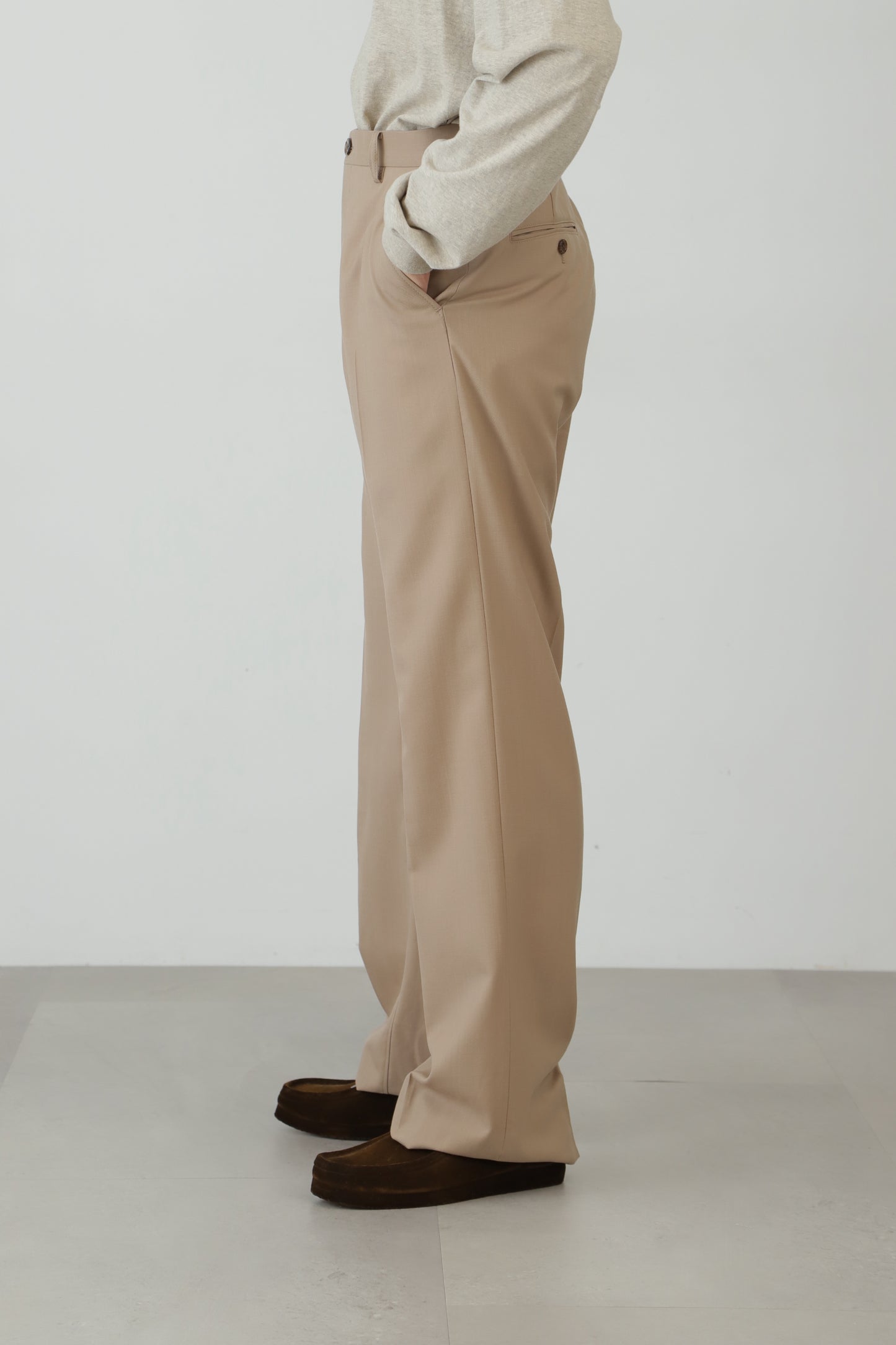 WIDE FLARE TROUSERS ‐Wool twill‐