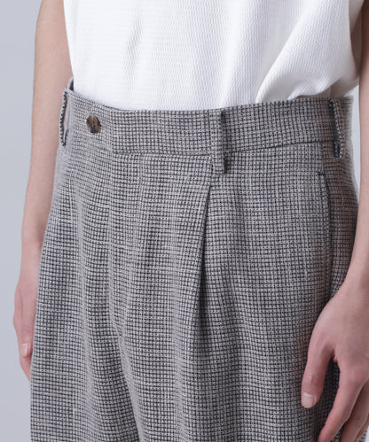 ONE TUCK TROUSERS ‐Heather Linen/Nylon*Wool crepe‐