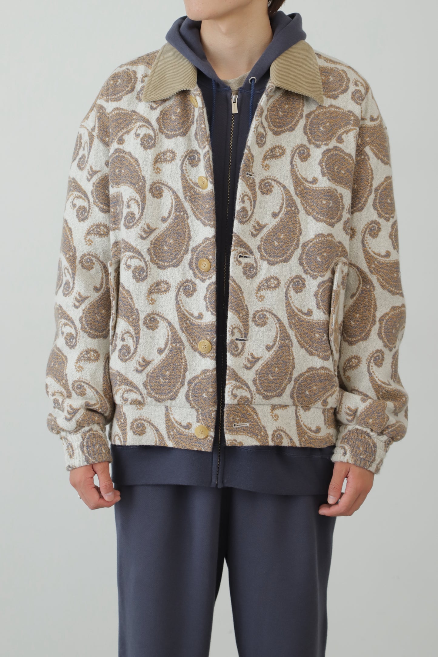 BOTTUN BLOUSON ‐Paisley jacquard‐