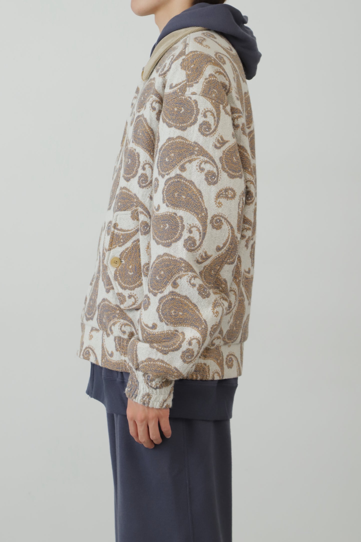 BOTTUN BLOUSON ‐Paisley jacquard‐