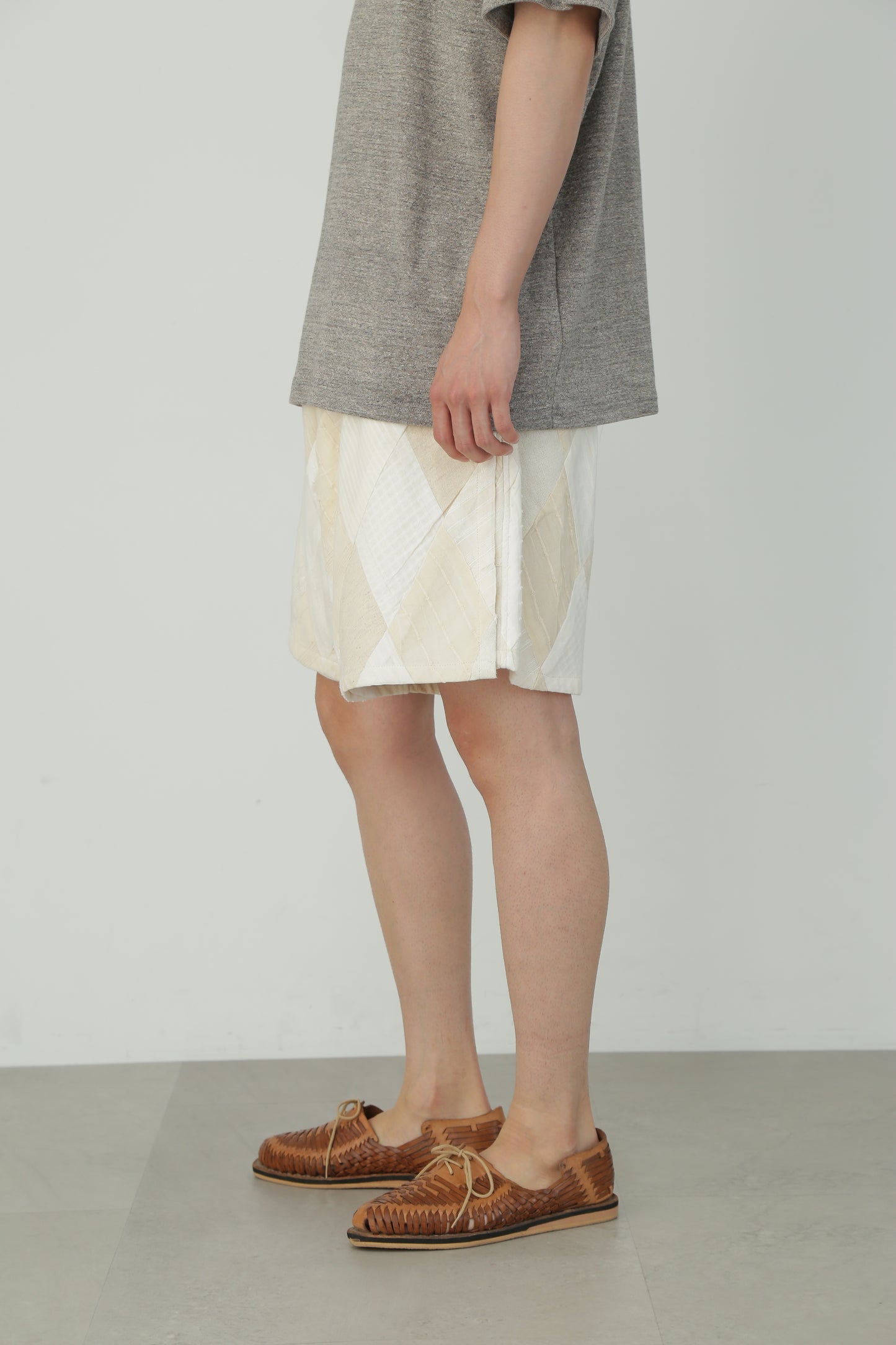 PATCHWORK WRAPPING SHORT PANTS - Leftover indian khadi -