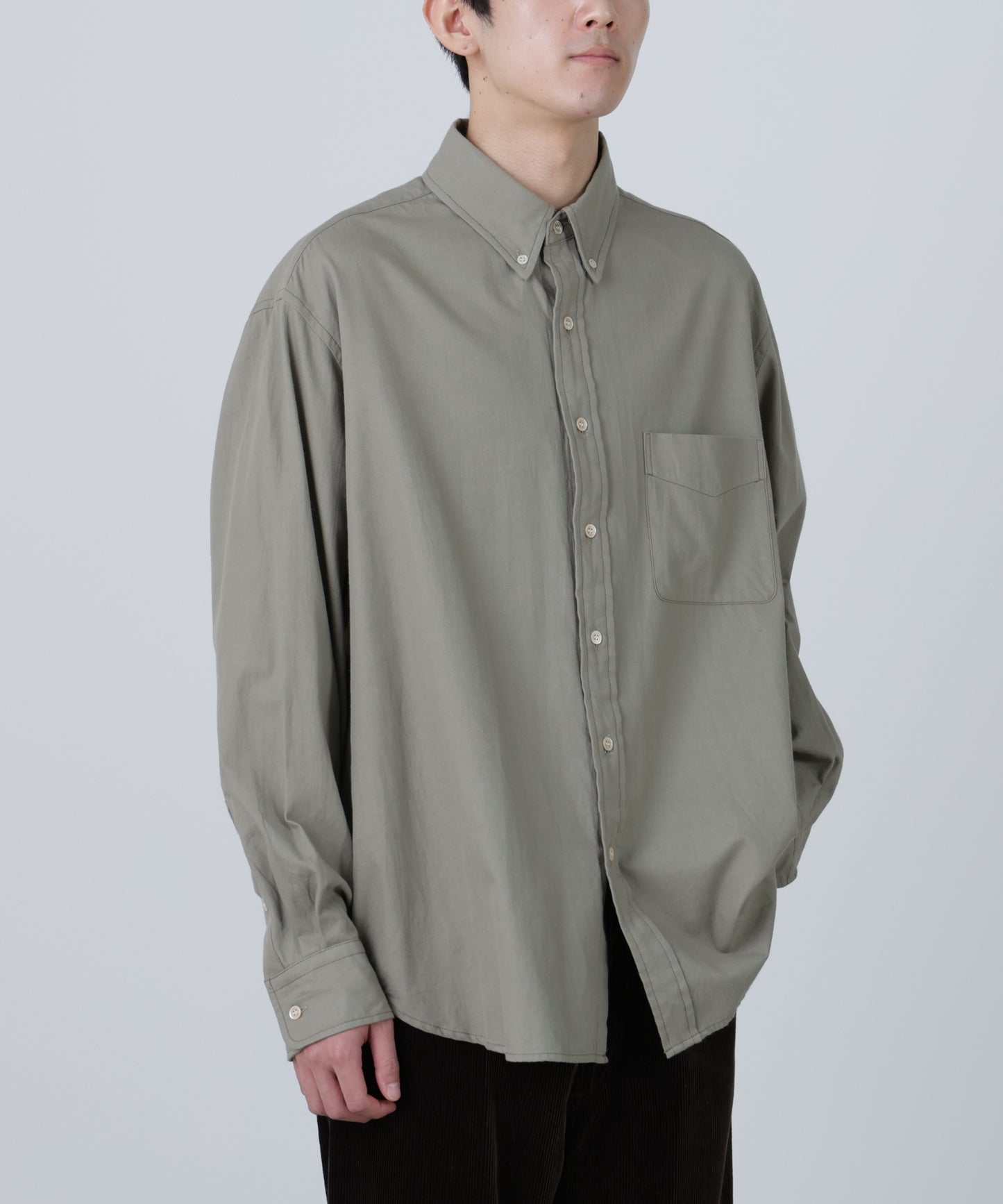 TWILL BUTTON DOWN SHIRTS ‐Tightly woven Cotton‐