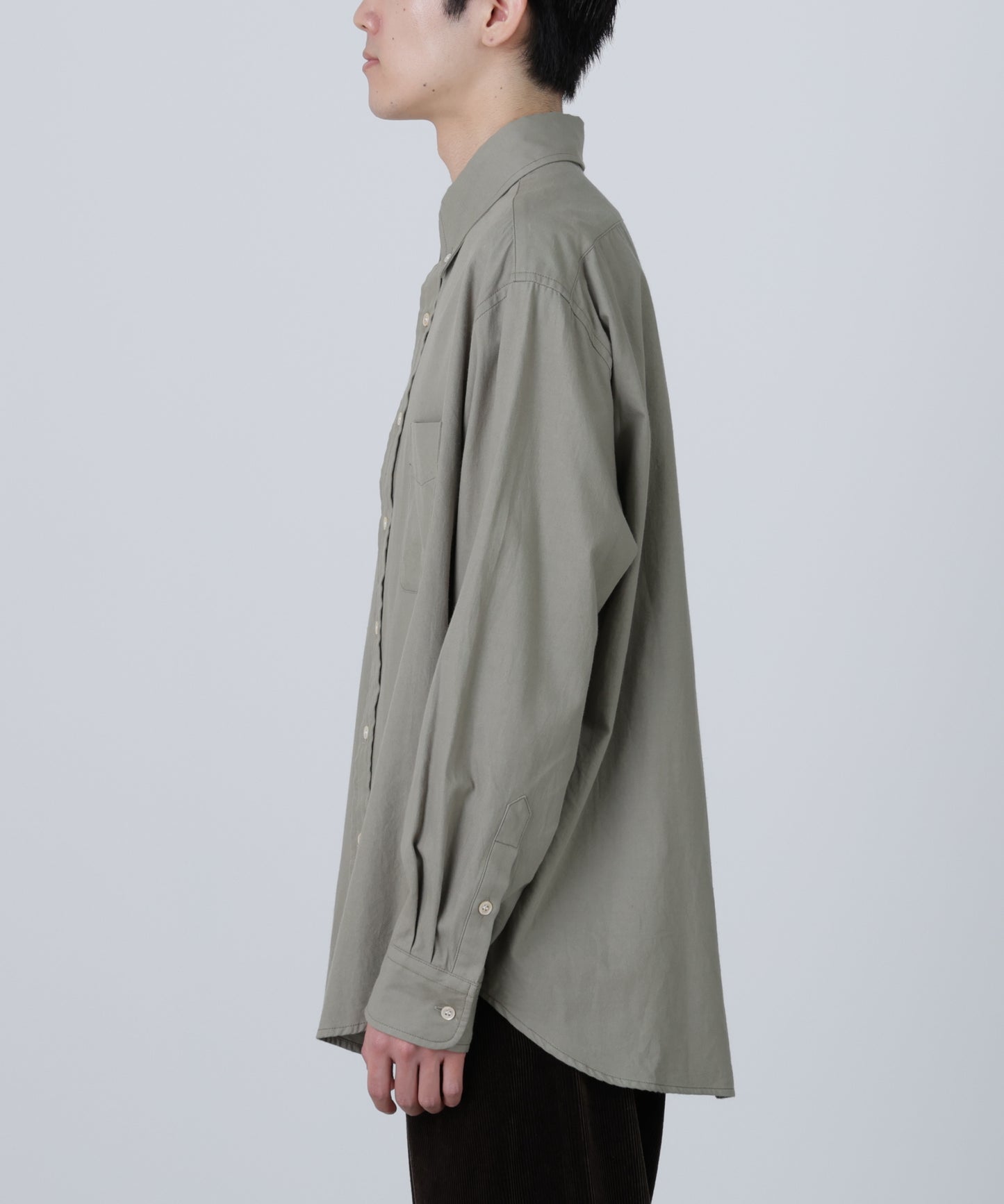 TWILL BUTTON DOWN SHIRTS ‐Tightly woven Cotton‐